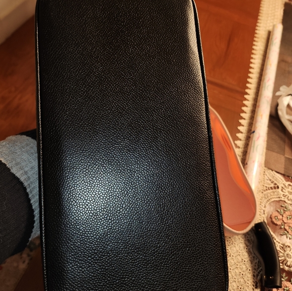 Channel Medallion - Picture 12 of 15